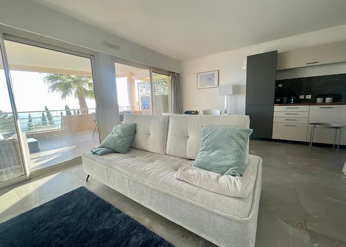 Appartement 2 Pieces Vue Mer Proche Monaco