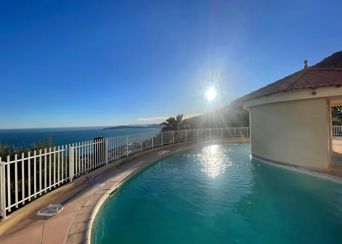 Appartement 2 Pieces Vue Mer Proche Monaco